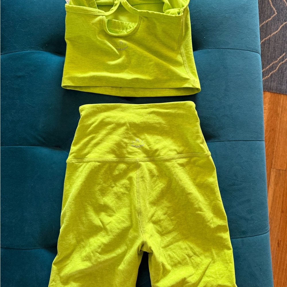Beyond Yoga Lime Green Activewear Set